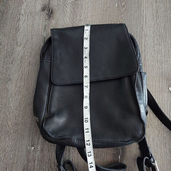 Vintage Tignanello Black Leather Backpack main image 6